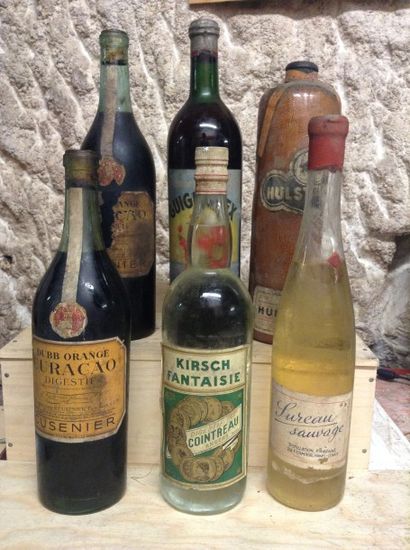6 bouteilles : Lot de 6 bouteilles comprenant:...