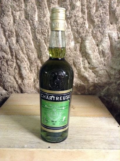 1 bouteille : CHARTREUSE (verte) 70 cl (étiq....