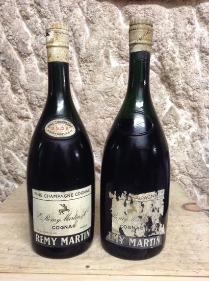 2 bouteilles : COGNAC REMY MARTIN VSOP (niveau...