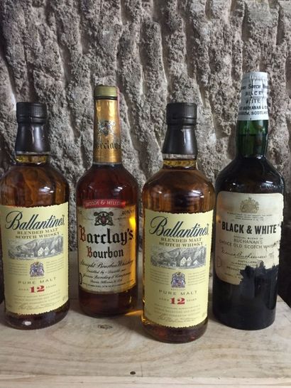 4 bouteilles : Lot de 3 bouteilles de WHISKY...