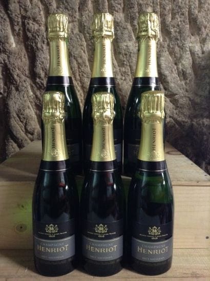 6 1/2 bouteilles : CHAMPAGNE HENRIOT Brut...