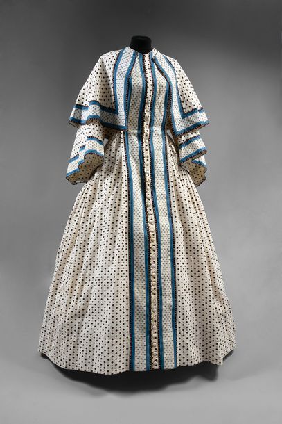 Afternoon dress and matching small cape,...