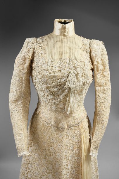 Afternoon dress for Worth's races (no. 94942),...