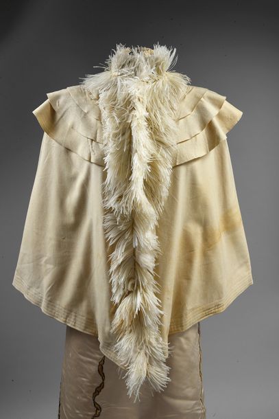Worth scratched cape (no. 12967), circa 1900,...