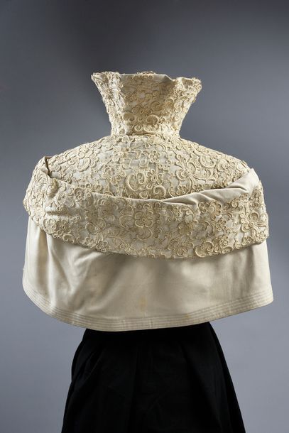 Worth scratched collar (no. 12935), circa...