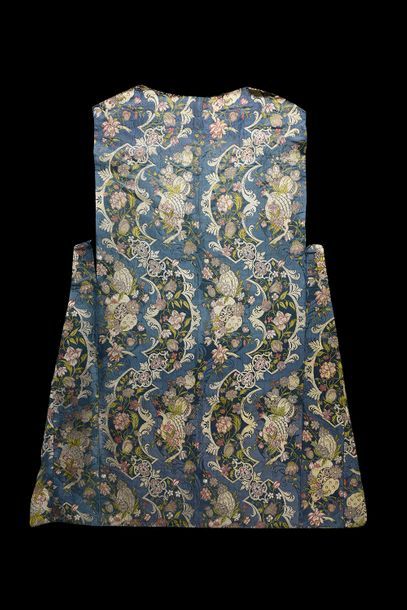 Sumptuous brocade on a set of dismantled...