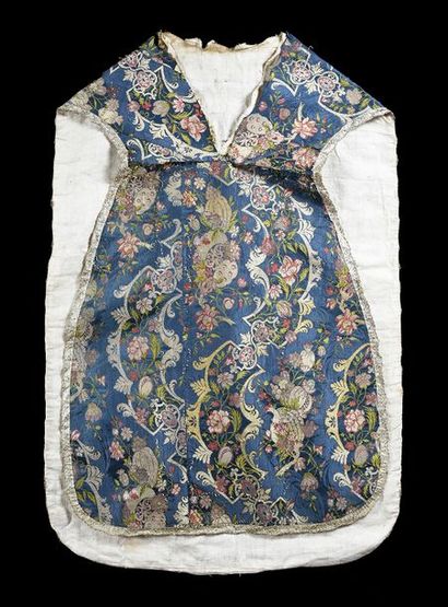 Sumptuous brocade on a set of dismantled...
