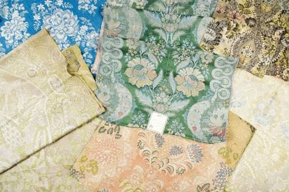 Meeting of lampas with lace or louver, Tours,...