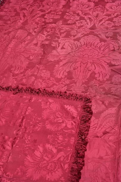 Raspberry damask tablecloth, circa 1730,...