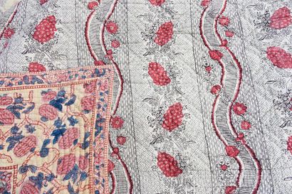 Quilted and quilted quilt in printed Indian...