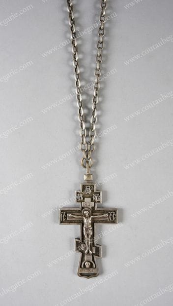 PECTORAL CROSS IN SILVER.
Model offered to...
