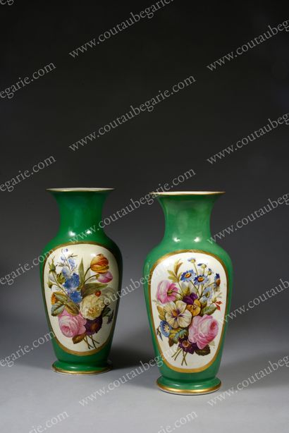 PAIR OF LARGE PORCELAIN VESSELS.
Baluster...