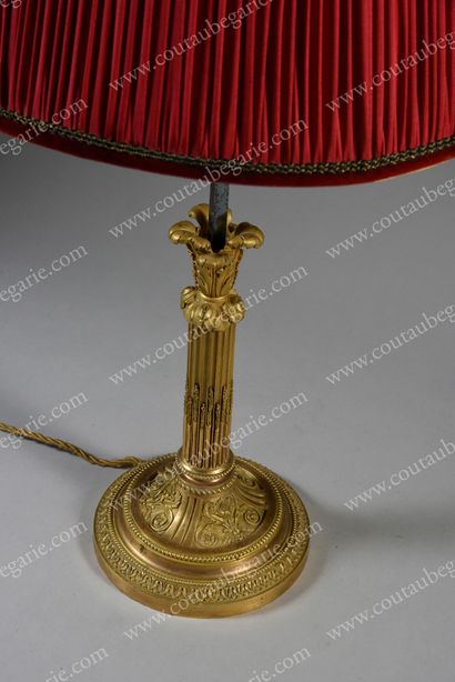 * BEAUTIFUL LAMP FOR THE LIVING ROOM.
By...
