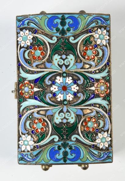 COFFRET EN VERMEIL.
Par OVTCHINIKOFF, Moscou,...