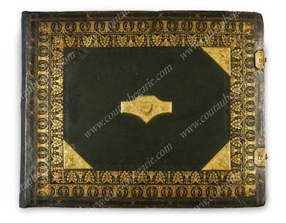 ALBUM AMICORUM.
De forme rectangulaire, contenant...