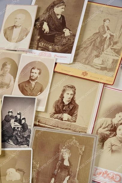 ARISTOCRATIE RUSSE ET ÉTRANGÈRE.
Bel ensemble...