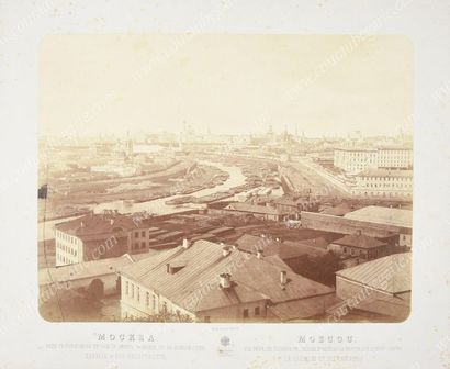 MOSCOU.
Ensemble de 10 grands tirages photographiques,...