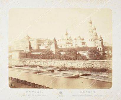 MOSCOU.
Ensemble de 10 grands tirages photographiques,...