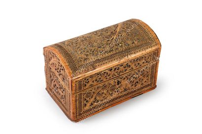 GRANDE BOÎTE À THÉ.
De forme rectangulaire,...