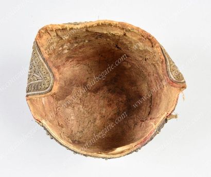 COIFFE TRADITIONNELLE RUSSE DE FEMME.
Coiffe...
