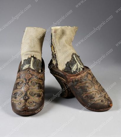 PAIRE DE CHAUSSURES HAUTES D'EXTÉRIEUR DE...