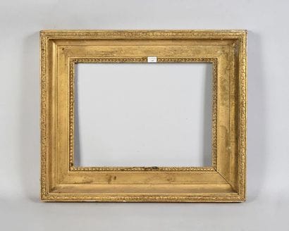 Oak frame and gilded paste with heart grape...