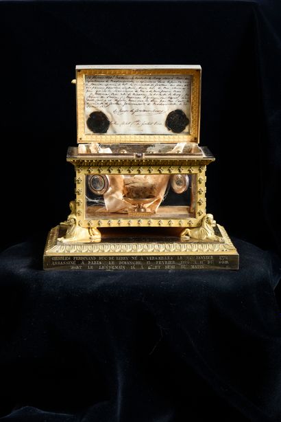 PRECIOUS RELIQUARY CONTAINING MEMORIES OF...