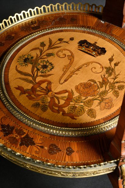 SALON TABLE OF THE PRINCESS VICTORIA OF GREAT...