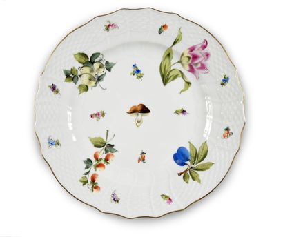 PORCELAIN TABLE SET.
HEREND, HUNGARY, 20th...