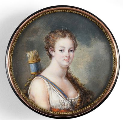 TABATIERE.
In black tortoiseshell, round...