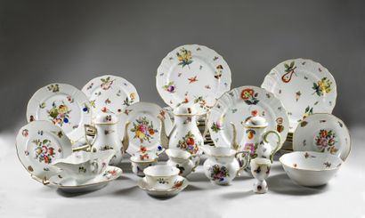 PORCELAIN TABLE SET.
HEREND, HUNGARY, 20th...