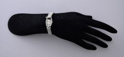 LADY'S Wristwatch.
BY HENRI LYON, PARIS,...