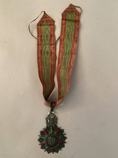 
ORDRE DU NICHAN IFTIKHAR (Tunisie). 
Modèle...