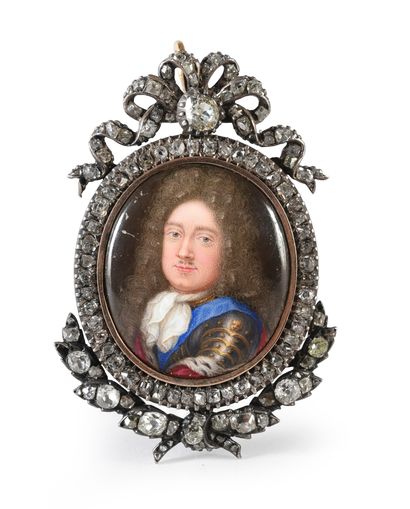 MEDALLION PENDANT. 
 Containing a polychrome...