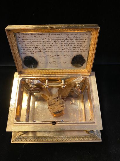 PRECIOUS RELIQUARY CONTAINING MEMORIES OF...