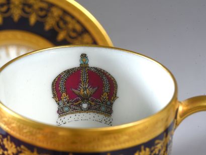 TABLE SERVICE OF EMPEROR BOKASSA I.
Hard...
