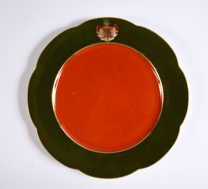 SPANISH NOBLESSE.
Hard porcelain plate, decorated...