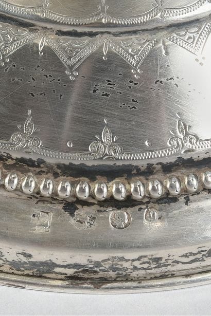 DRAGOIR. 
 In crystal, decorated with star...