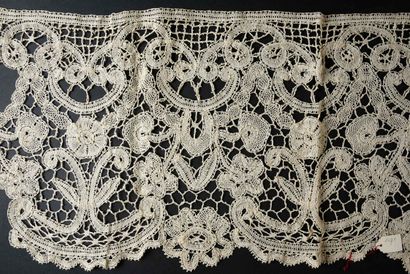 Long borders for furnishing, spindles, Belgium,...