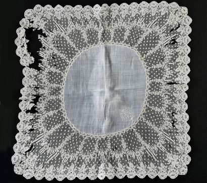 
A handkerchief and a collar in Alençon lace,...