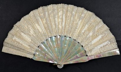 Folded fan, lace application of England,...