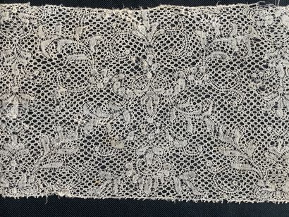 Three borders in Binche lace, spindles, circa...