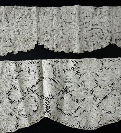 Milan lace border, spindles, last quarter...