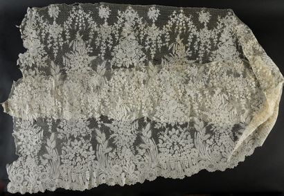 Large needlepoint lace frill, Brussels, 2nd...