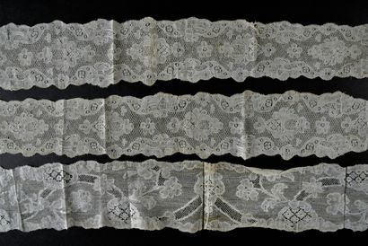 Two pairs of beards, Mechelen, spindles,...