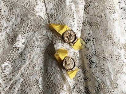Flanders lace border, spindles, end of the...