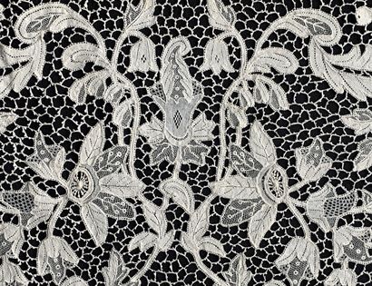 Large Youghal ruffle, needlepoint, Ireland,...