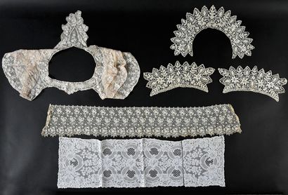 Women's lace costume accessories, early 20th...