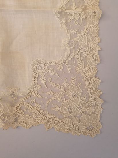 Two lace handkerchiefs, Brussels, end of...