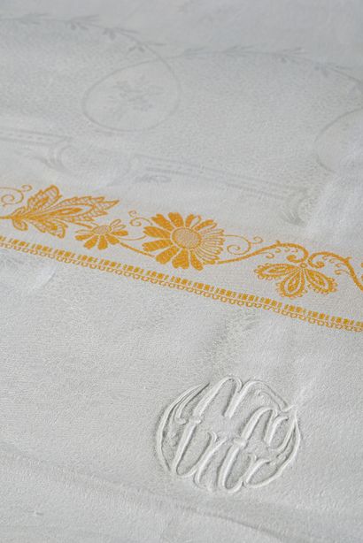 Tablecloth and eighteen napkins, end of the...
